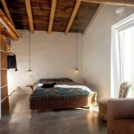 Ξενοδοχείο House On Monte Paxra 2*